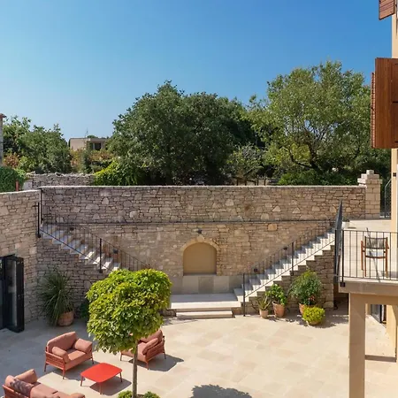 Casa Nova