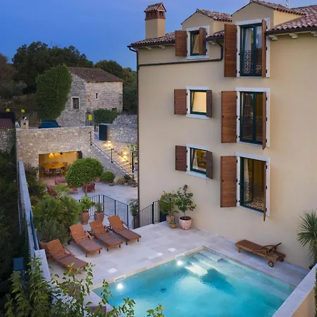 Casa Nova *